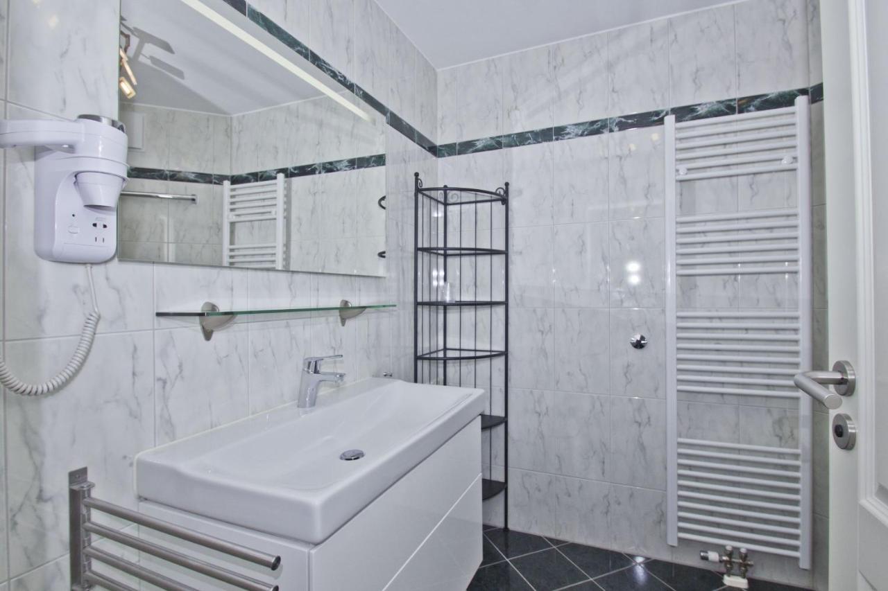 Mit Meerblick Und Balkon, Gratis Nutzung Vom Ahoi Erlebnisbad Und Sauna In Sellin - Meeresblick Fewo 33 Goehren  Exteriör bild